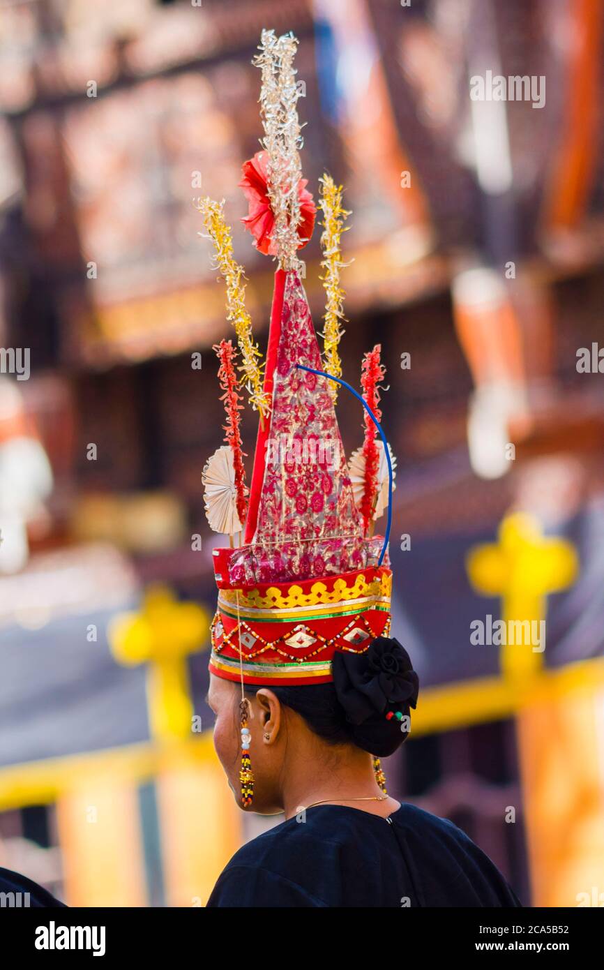 Indonesia, Sulawesi, Tana Toraja, Makale, funeral ceremony, detail of a sophisticated headdress Stock Photo