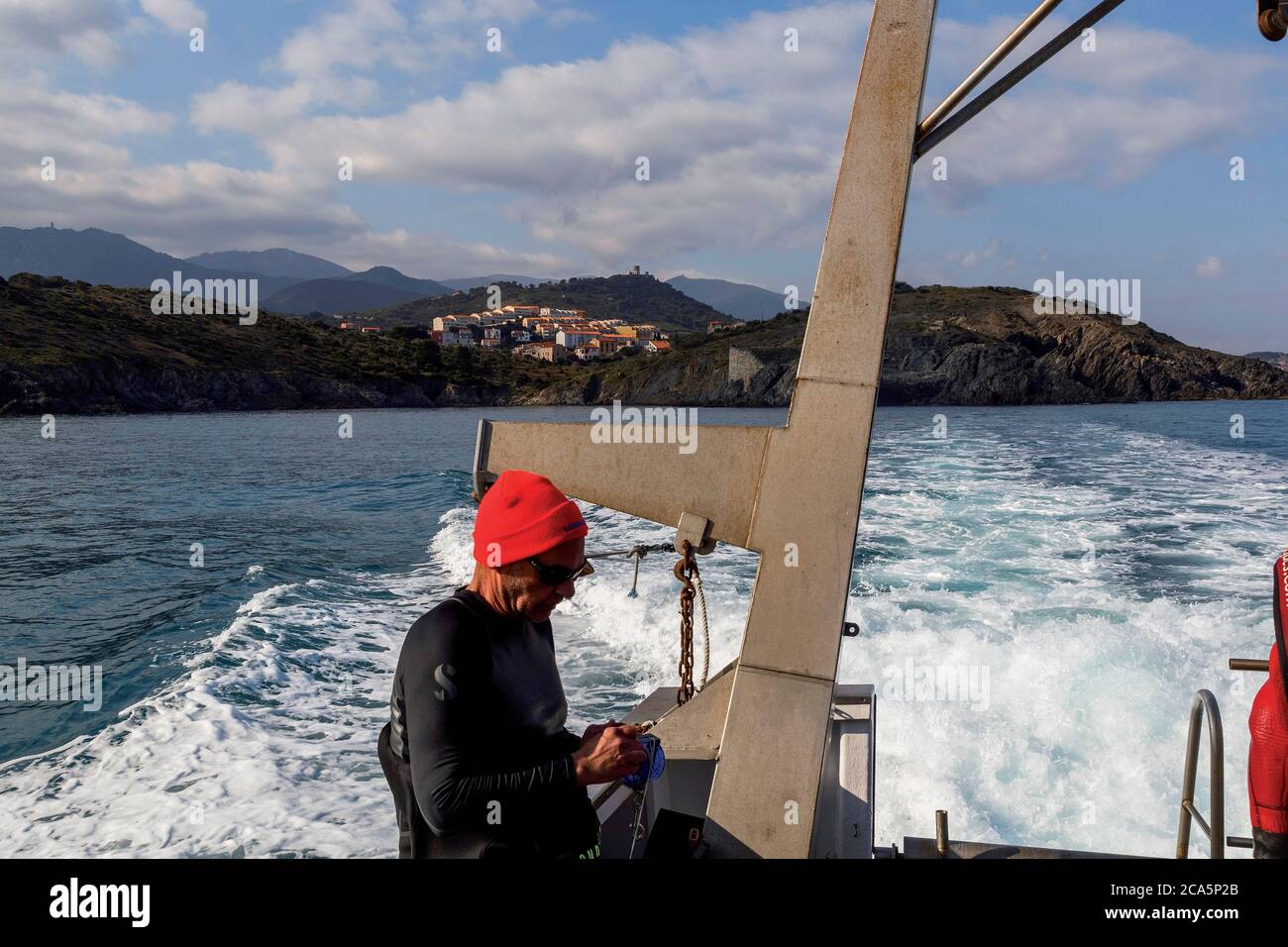 France, Pyrenees Orientales, Banyuls sur Mer, Banyuls Biodiversarium, scientific experiments at sea Stock Photo