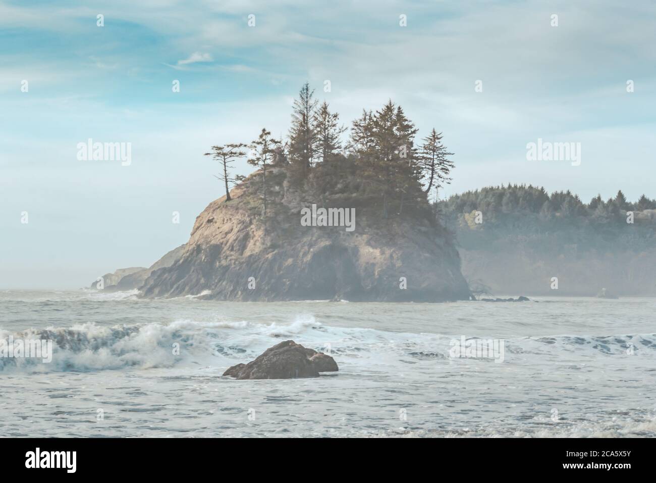 Late afternoon at the misty pacific ocean anda part oif the Californian coastline at Eureka Stock Photo
