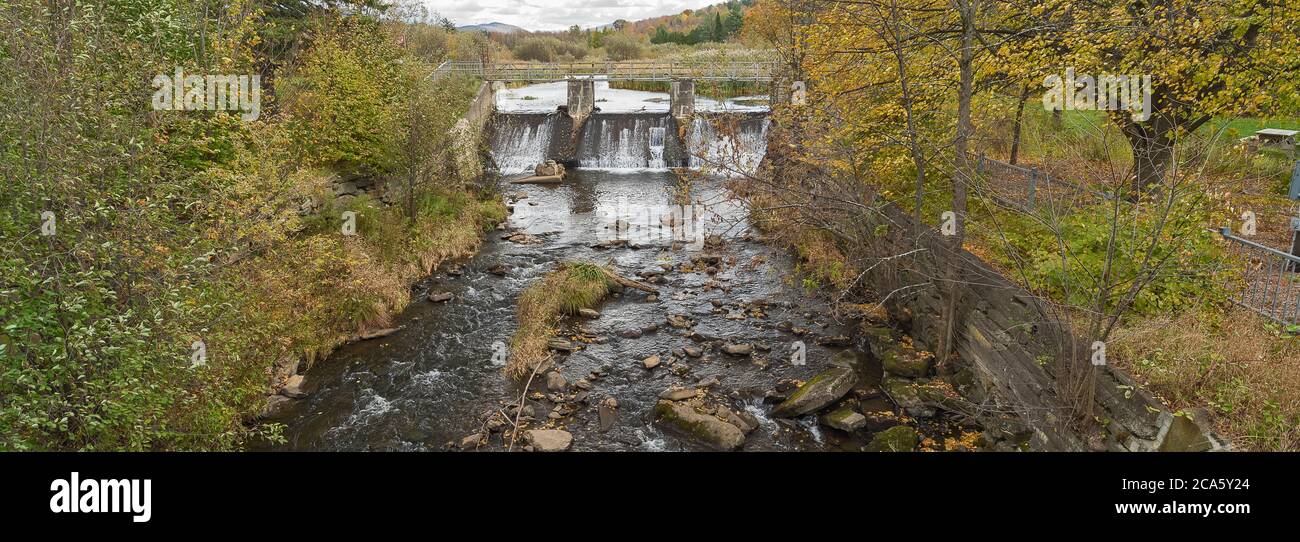 View of dam on river, Knowlton, Eastern Townships, Estrie, Quebec Provence, Canada Stock Photo