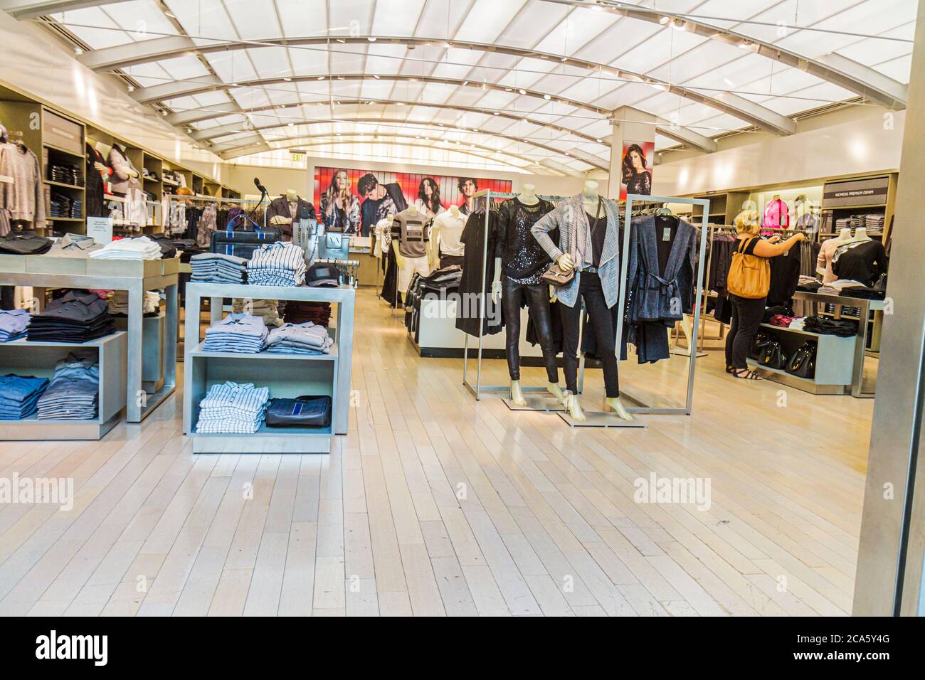 Boca Raton Florida,Palm Beach County,Boca Center,centre,mall arcade,shopping  shopper shoppers shop shops market markets marketplace buying selling,ret  Stock Photo - Alamy