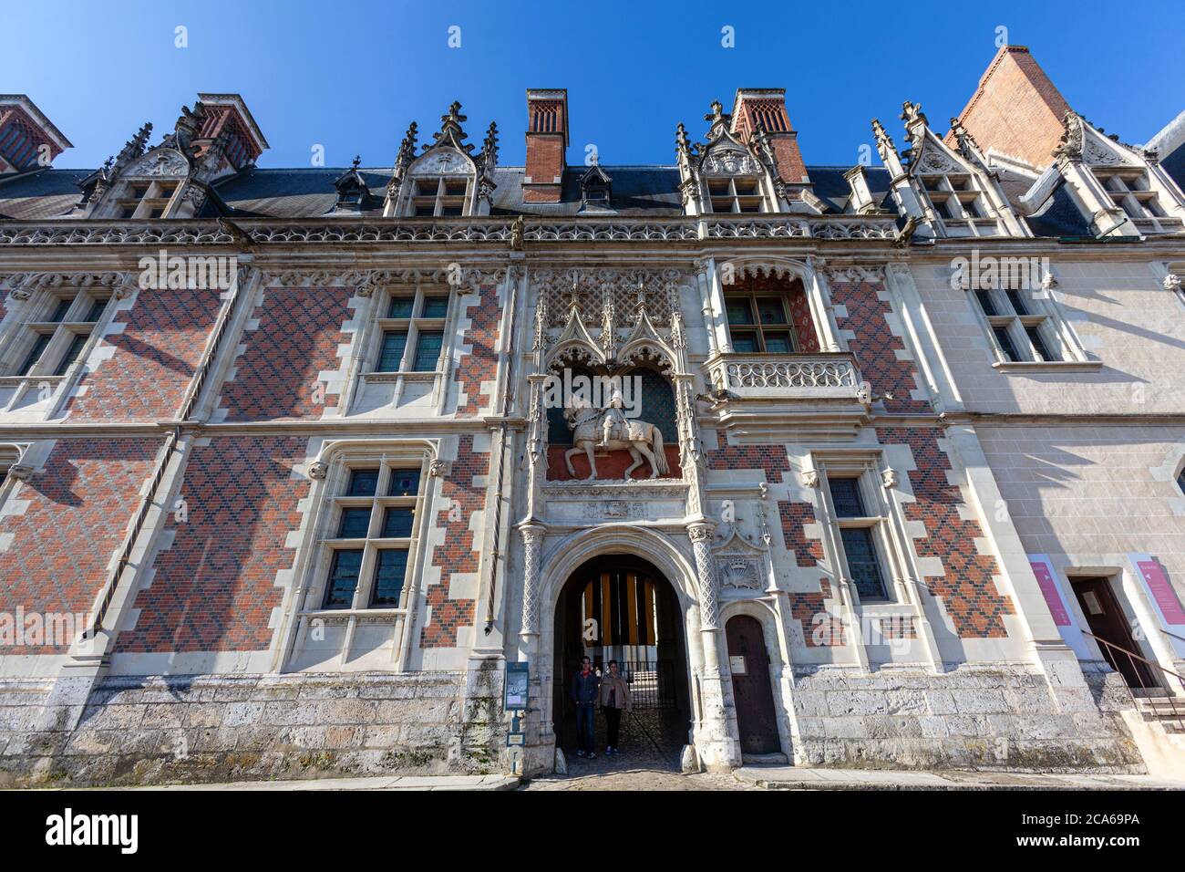 Main entrance to the château with