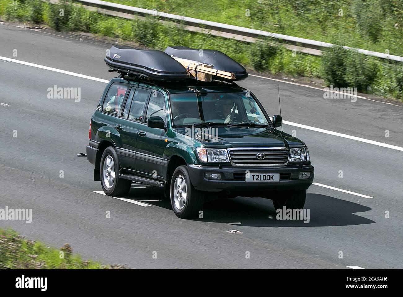 Page 2 - Car Toyota High Resolution Stock Photography and Images - Alamy