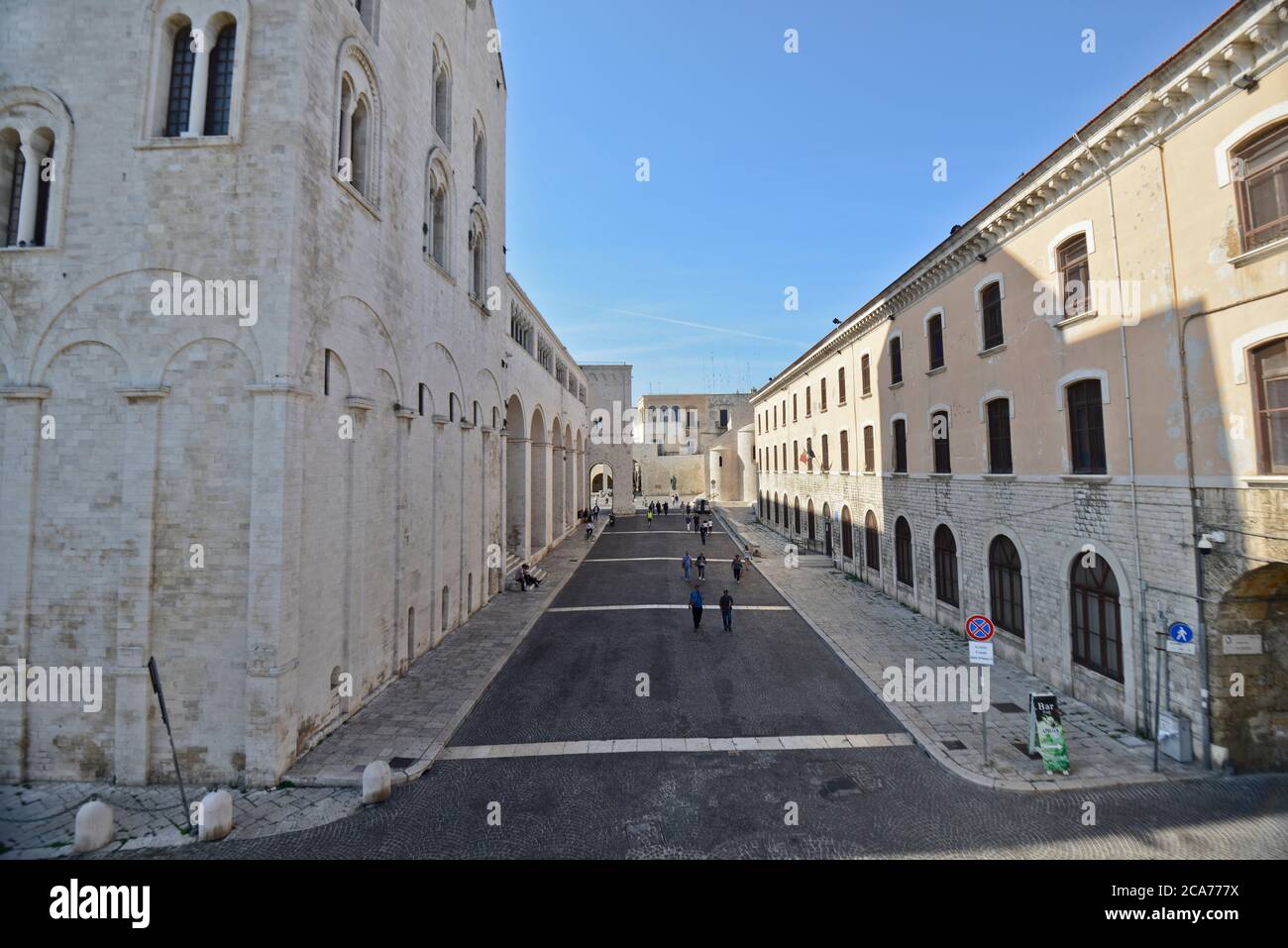 Bari old town: Avenue Papa Urbano II (Italy) Stock Photo