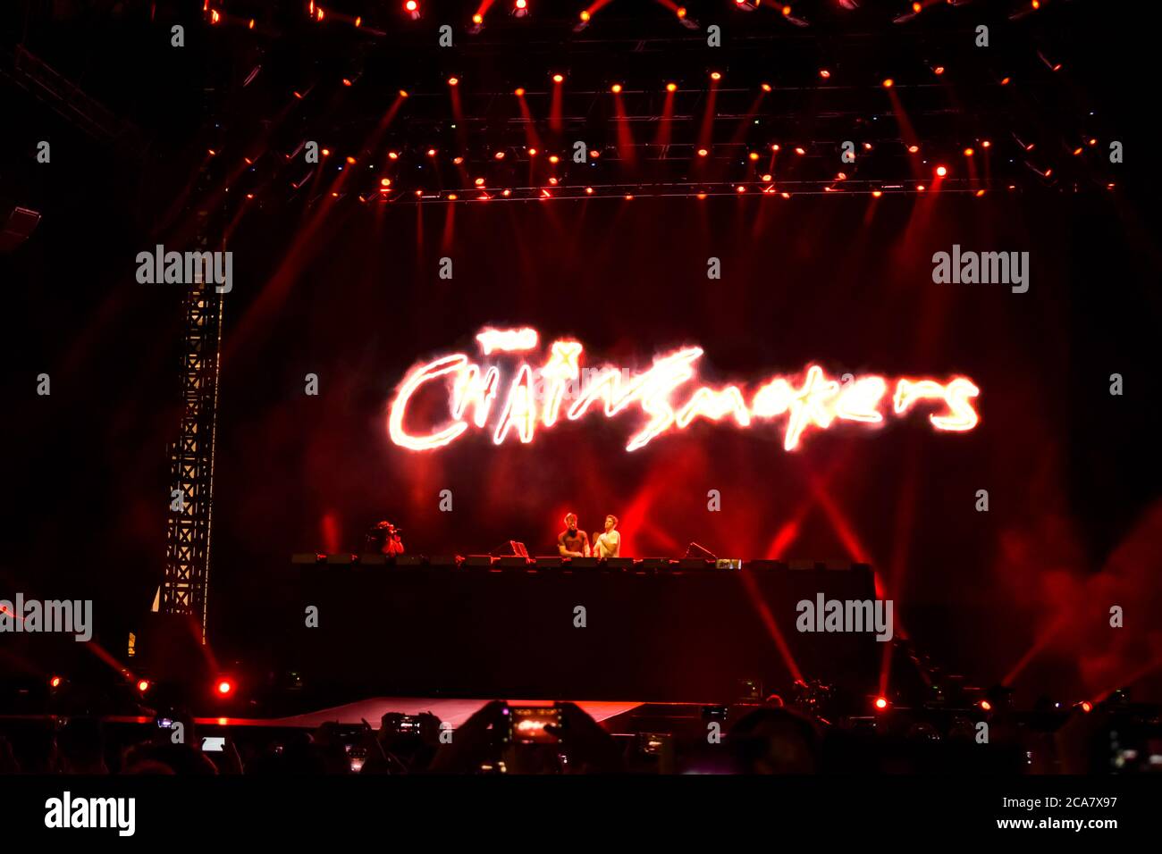 The Chainsmokers At The Singapore F1 Grand Prix 2017 Stock Photo Alamy