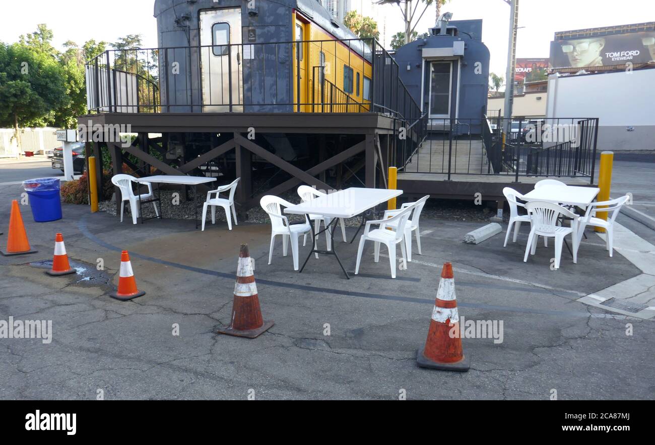 Los Angeles, California, USA 4th August 2020 A general view of atmosphere  IHOP outdoor dining on August 4, 2020 in Los Angeles, California, USA.  Photo by Barry King/Alamy Stock Photo Stock Photo - Alamy