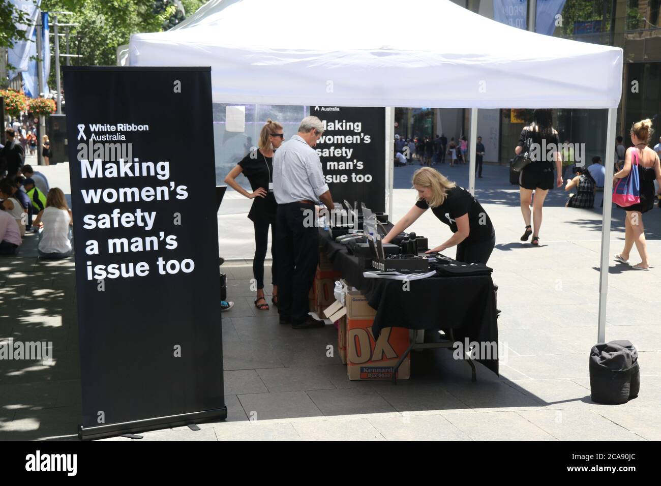 White ribbon day australia hi-res stock photography and images - Alamy