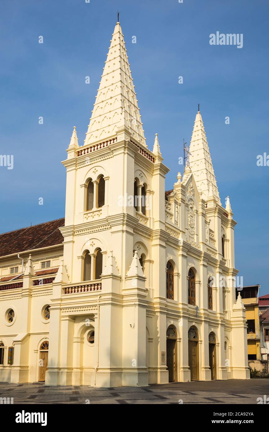 Santa Cruz Basilica, Fort Kochi, Cochin (Kochi), Kerala, India, Asia