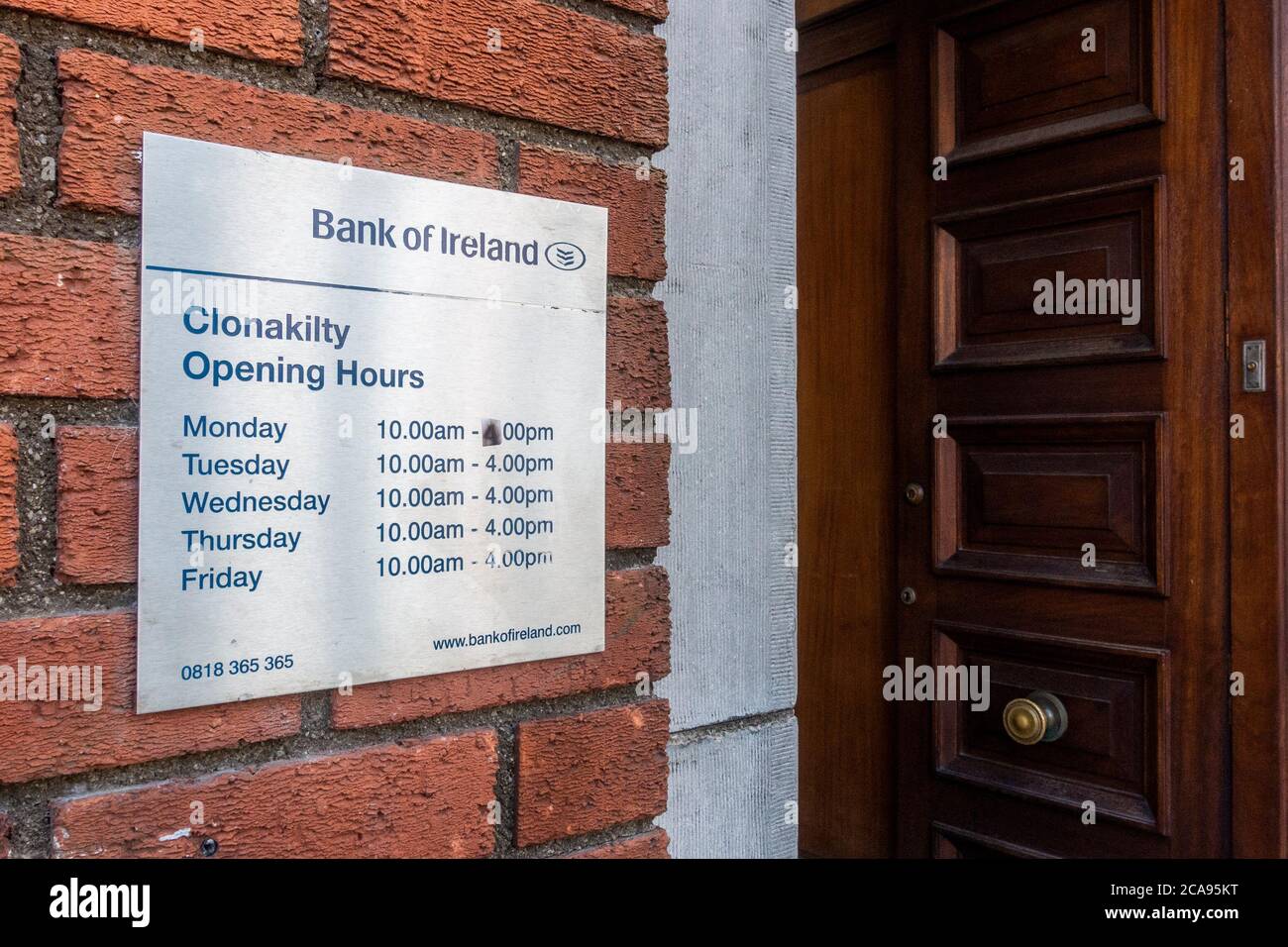 Clonakilty, West Cork, Ireland. 5th Aug, 2020. Bank of Ireland has today announced it is to cut 1,400 jobs of its Irish workforce over the next few years. The bank has reported losses of €669 million in the first six months of the year, due to COVID-19. Credit: AG News/ Alamy Live News. Stock Photo