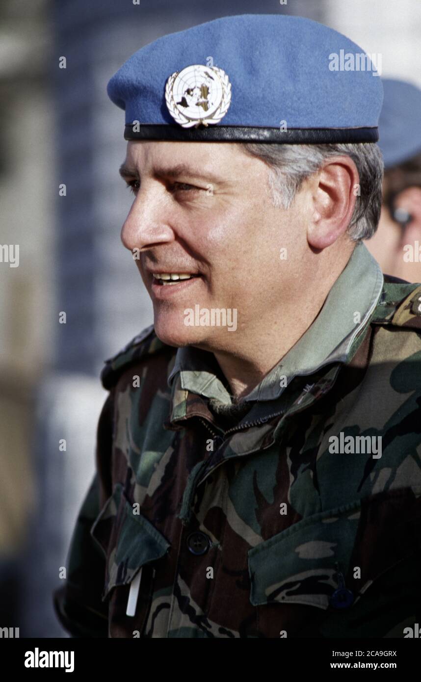 29th March 1994 During the war in Bosnia: General Sir Charles Guthrie, Chief of Staff of the British Army, during a tour of Stari Vitez in central Bosnia. Stock Photo