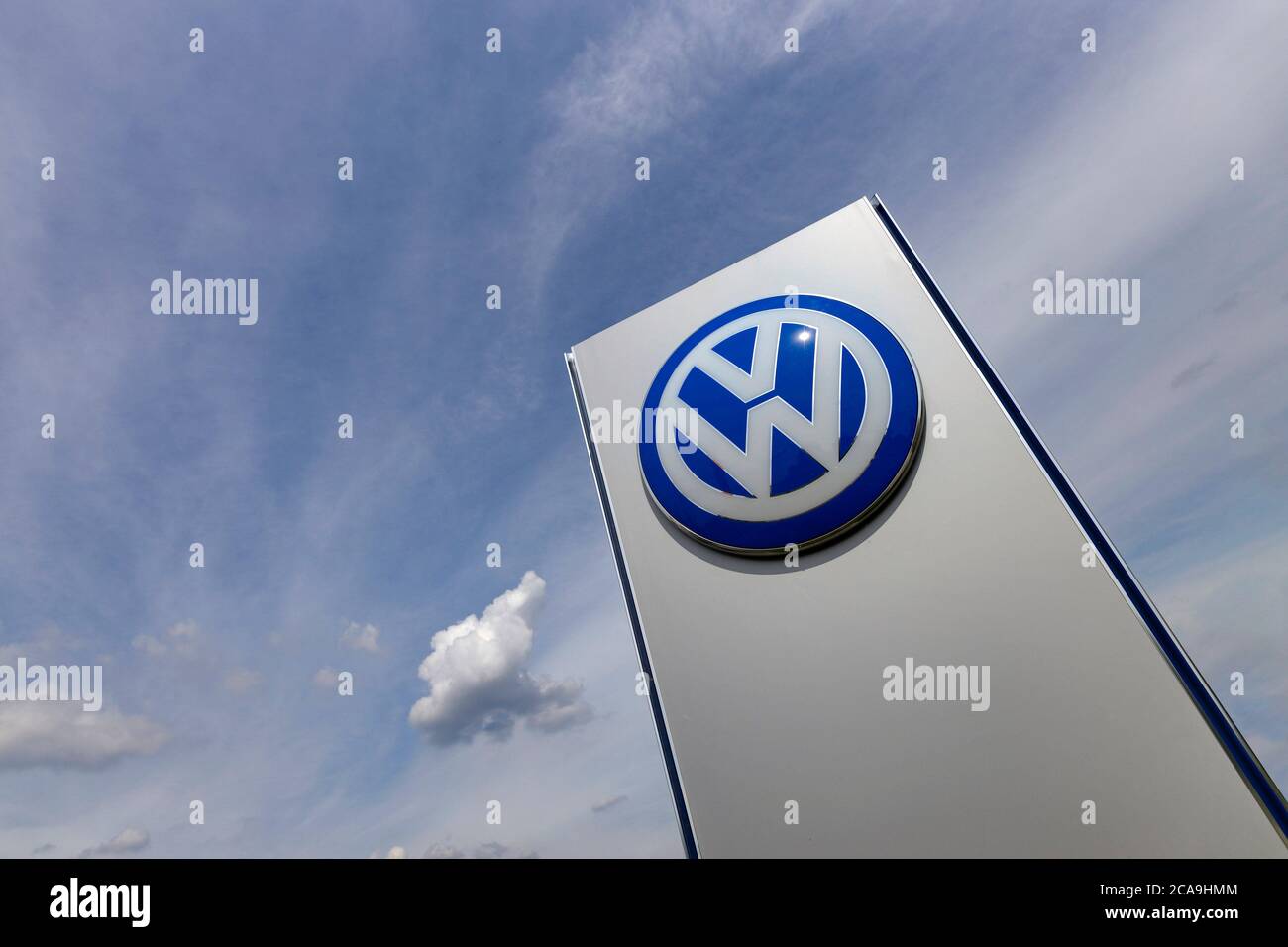 Rheda Wiedenbruck, Deutschland. 02nd Aug, 2020. The logo of the Volkswagen Group is displayed in front of a car dealership - taken from the public space. Rheda-Wiedenbruck, August 2nd, 2020 | usage worldwide Credit: dpa/Alamy Live News Stock Photo