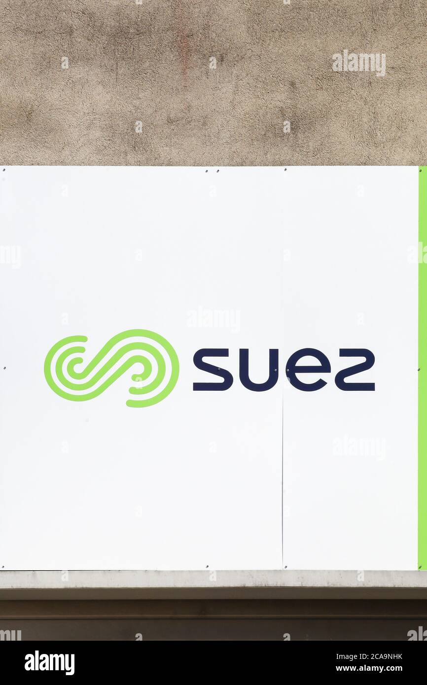 Roanne, France May 31, 2020 Suez logo on a wall. Suez SA is a Frenchbased utility company