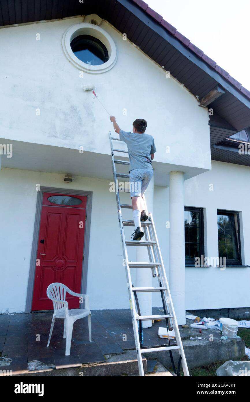Extension ladder hires stock photography and images Alamy