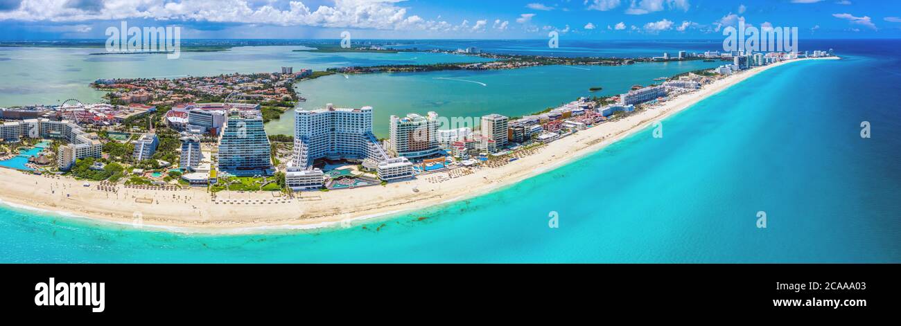 Aerial panoramic view of the Hotel Zone (Zona Hotelera) and the beautiful beaches of Cancún, Mexico Stock Photo