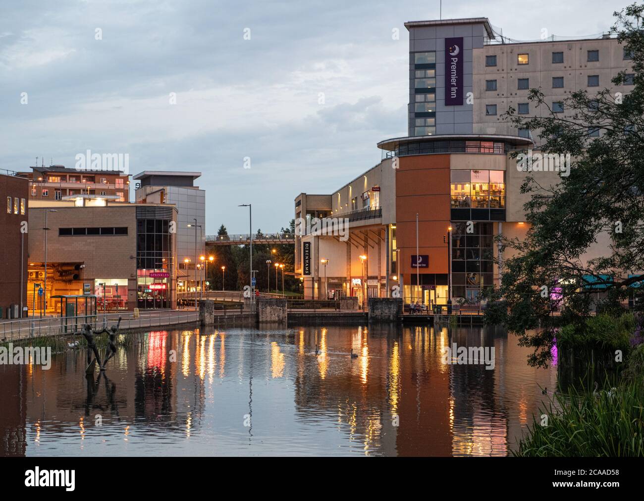 HEMEL HEMPSTEAD ENGLAND 04 AUG View of the The Jellicoe Water