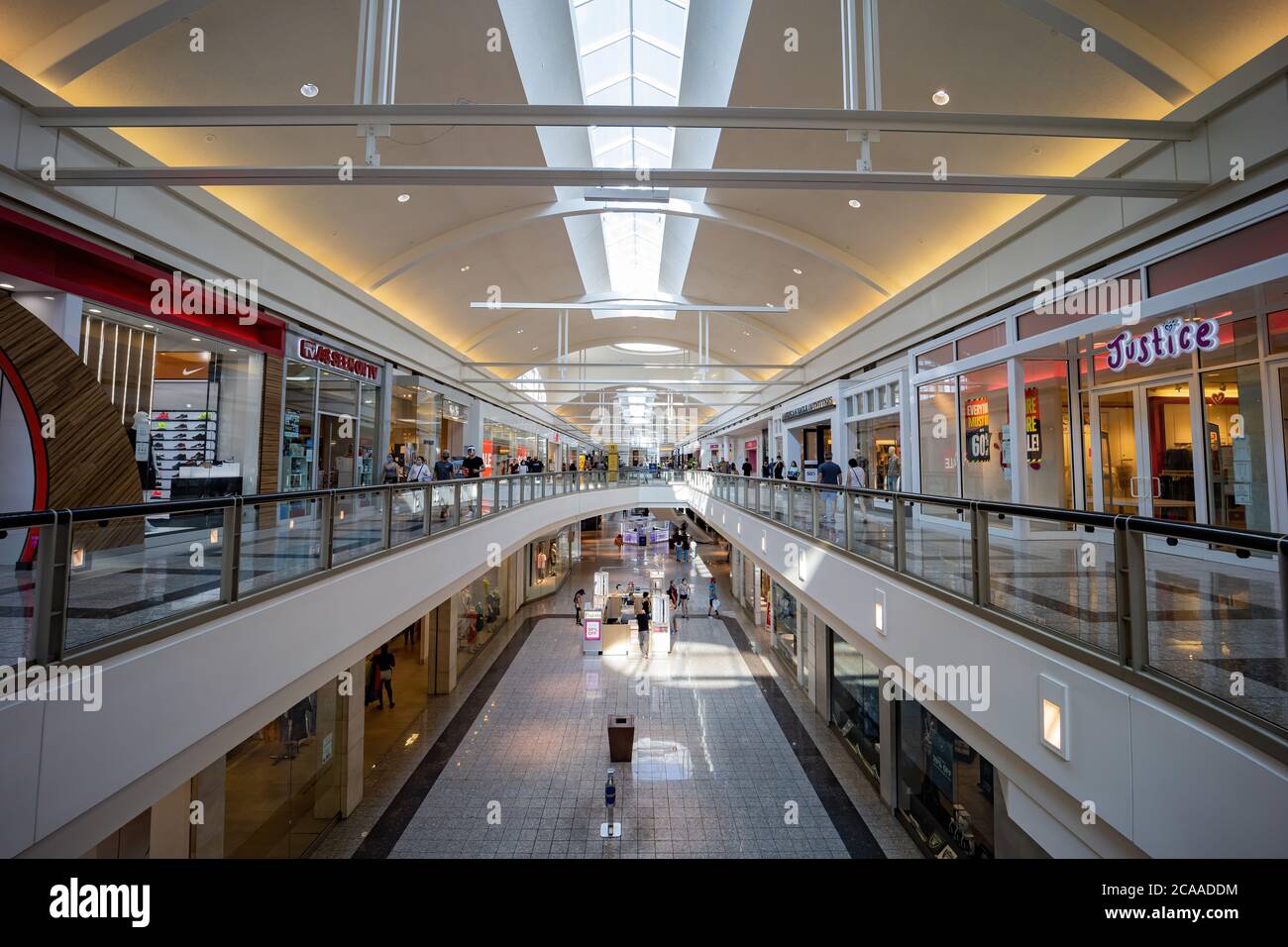Lenox mall hi-res stock photography and images - Alamy