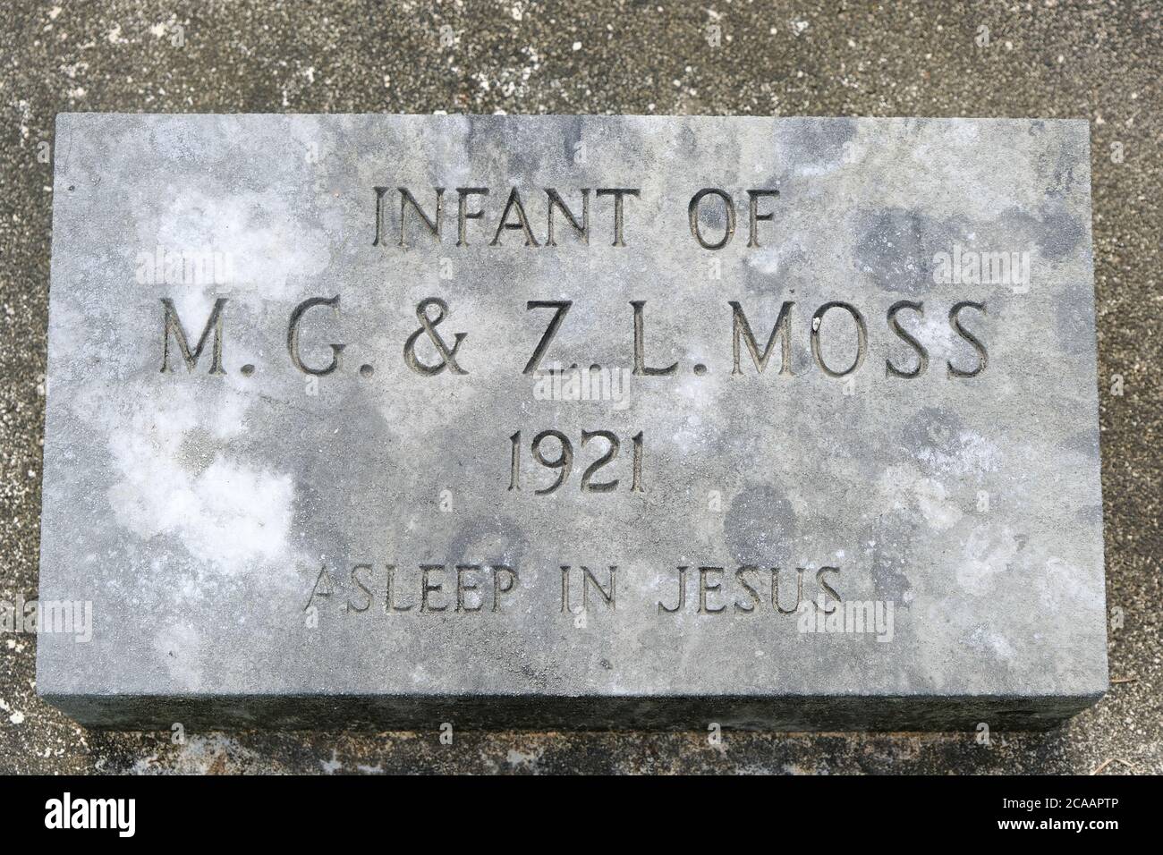 Hundred Year Old Infant Grave Stock Photo Alamy