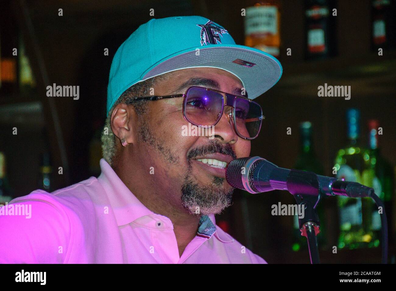 Sanger Jojo Cumbana Restaurant Herz Hamburg Hamburg St Pauli Kiez Reeperbahn 04 08 2020 Stock Photo Alamy