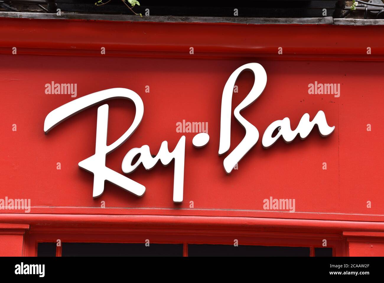 Ray-Ban logo on one of their shops in London Stock Photo - Alamy
