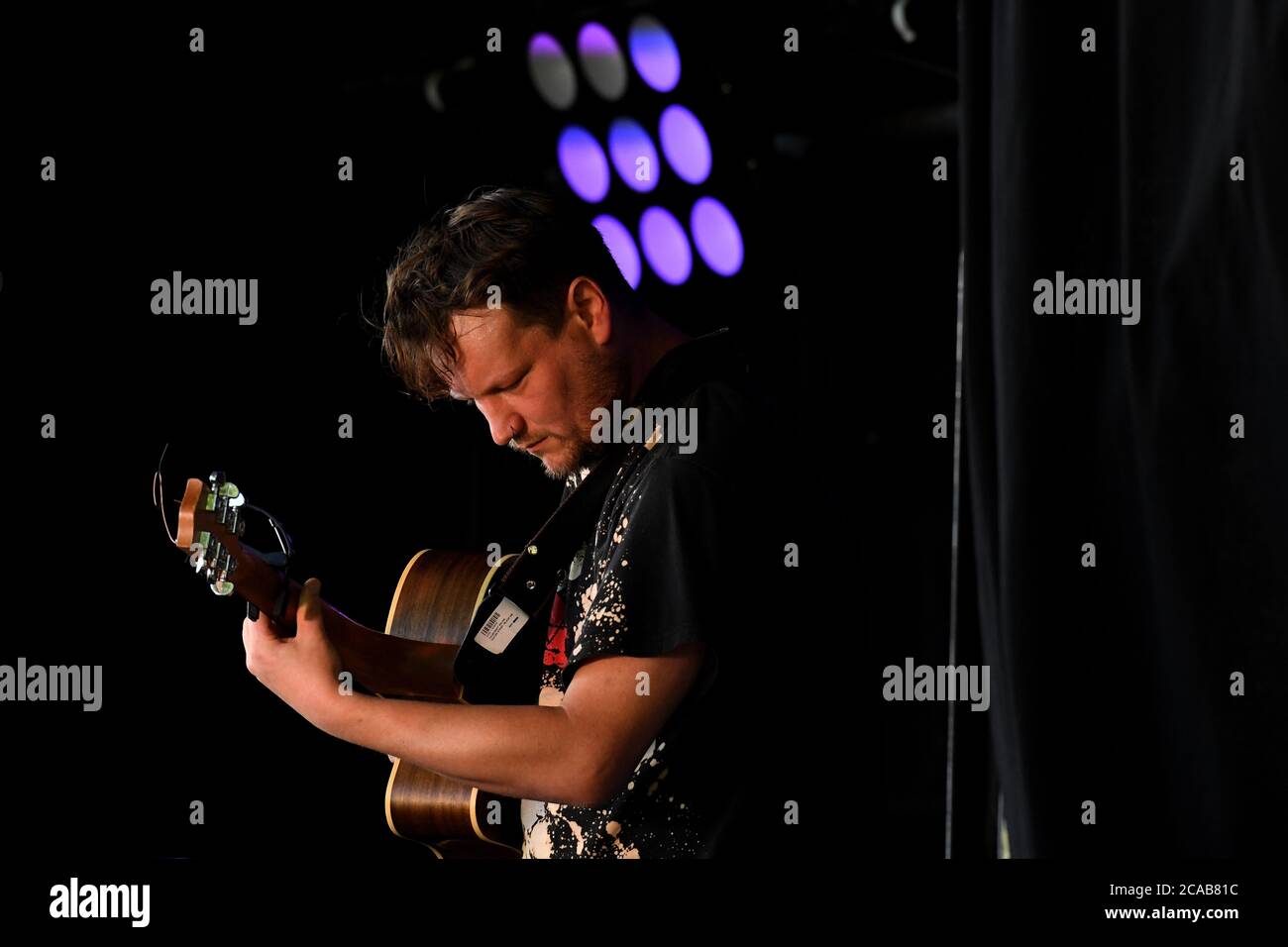 Rob Ely at 'The Source' fringe festival in the Benalla Botanical Gardens. 23rd March 2019 Stock Photo