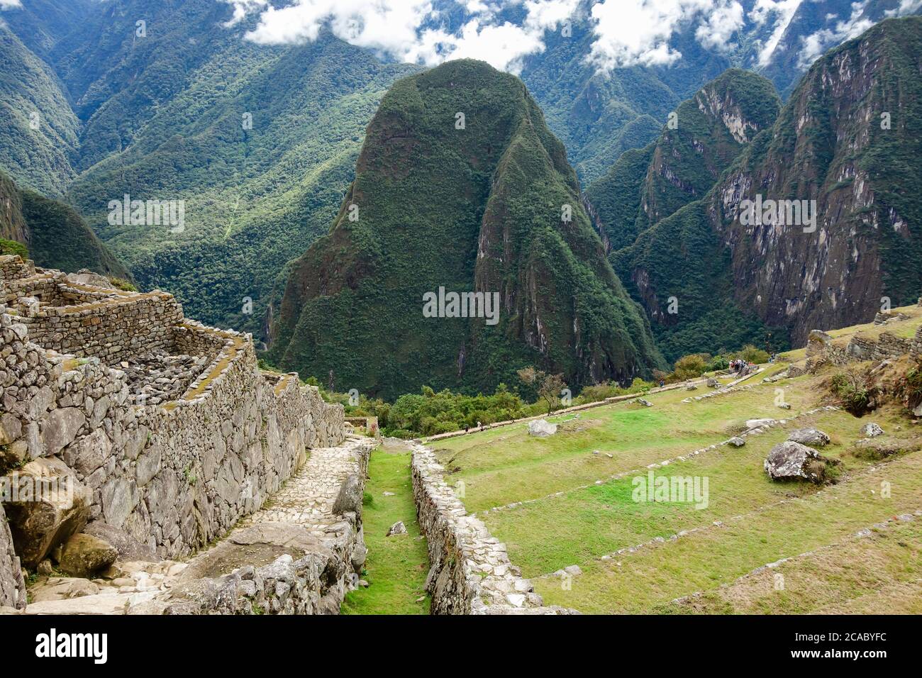 Breathtaking view of the Machu Picchu mountain in Peru Stock Photo - Alamy