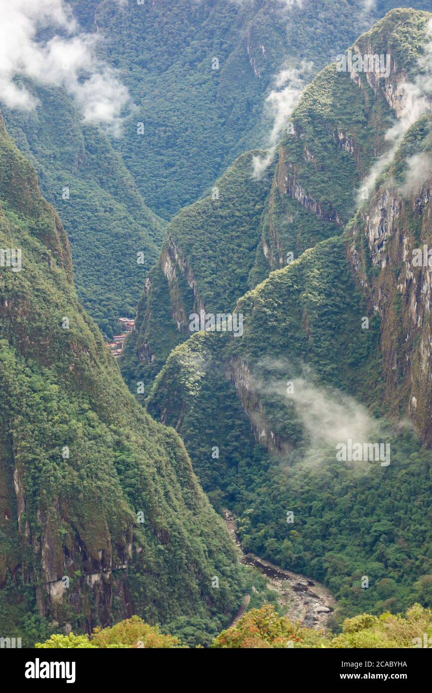 Breathtaking view of the Machu Picchu mountain in Peru Stock Photo - Alamy