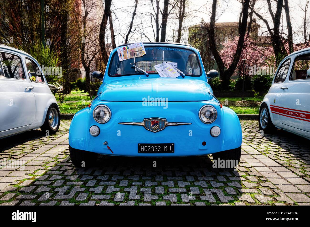 Europa,l'Italia,Toscana,l'Italia,fiat 500,vecchia auto,auto d'epoca,abarth,colori,rally  Foto stock - Alamy