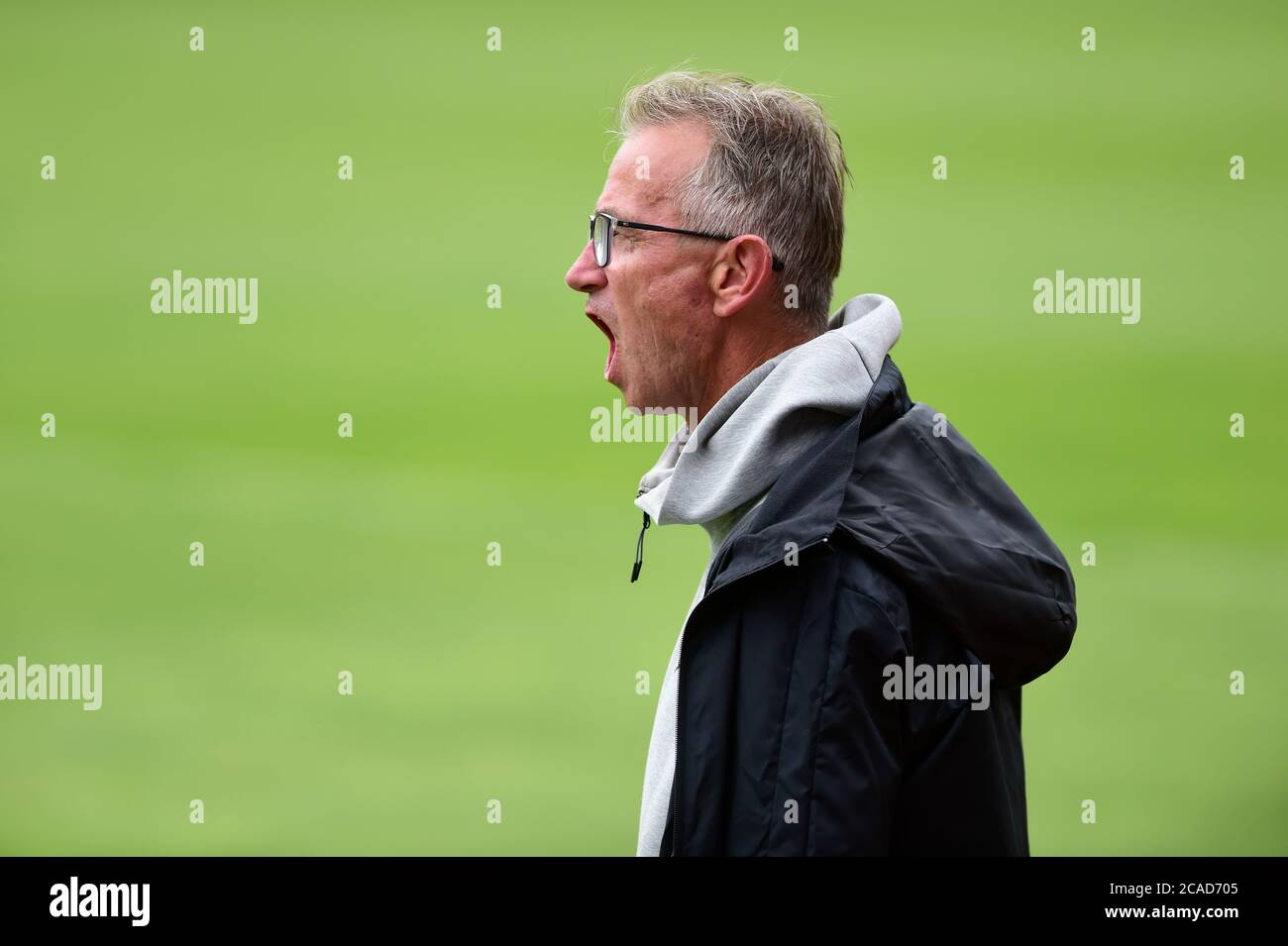 Olomouc, Czech Republic. 05th Aug, 2020. Pripravne utkani SK Sigma Olomouc - FC Zbrojovka Brno 5. srpna 2020 v Olomouci. Trener Brna Miloslav Machalek. Stock Photo