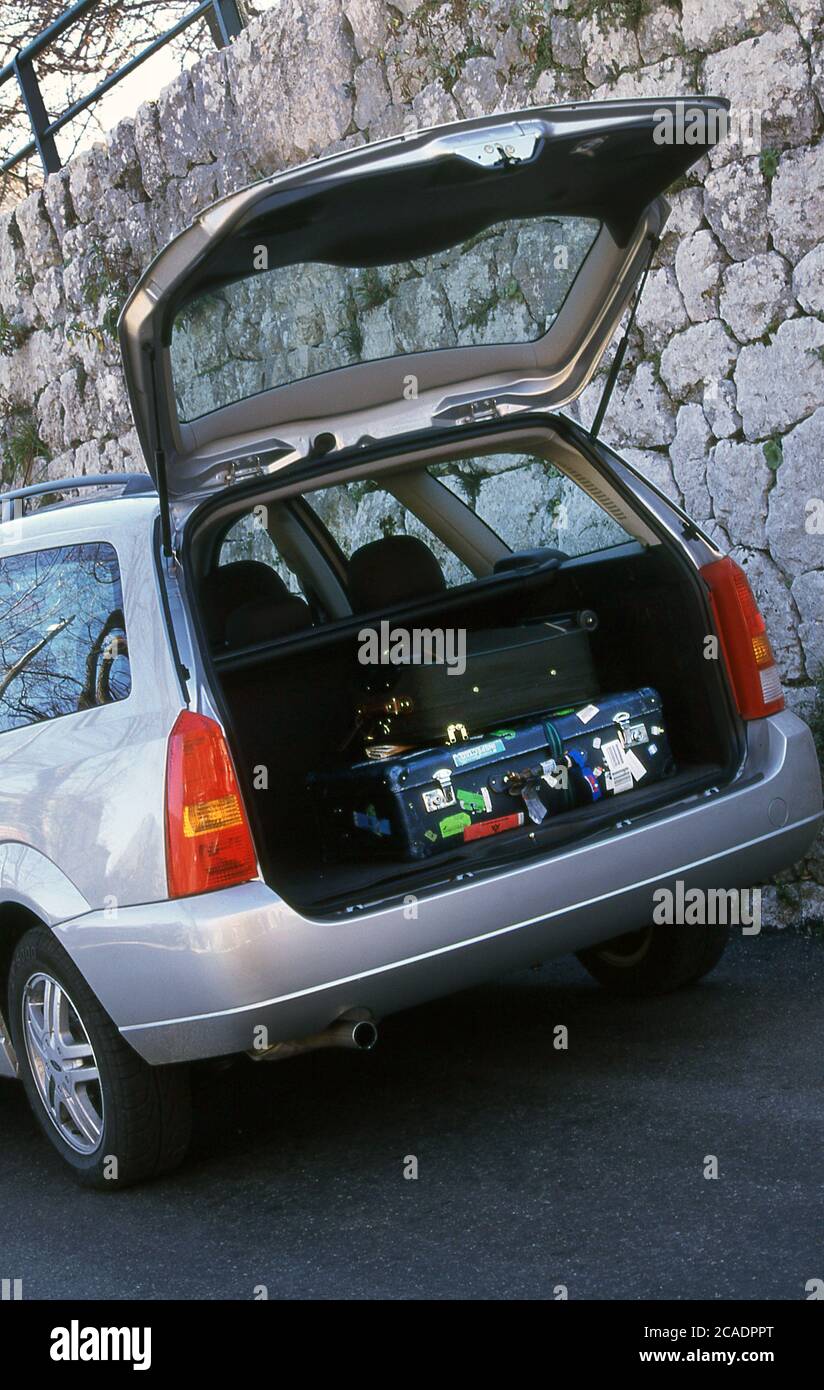 1998 ford focus hi-res stock photography and images - Alamy