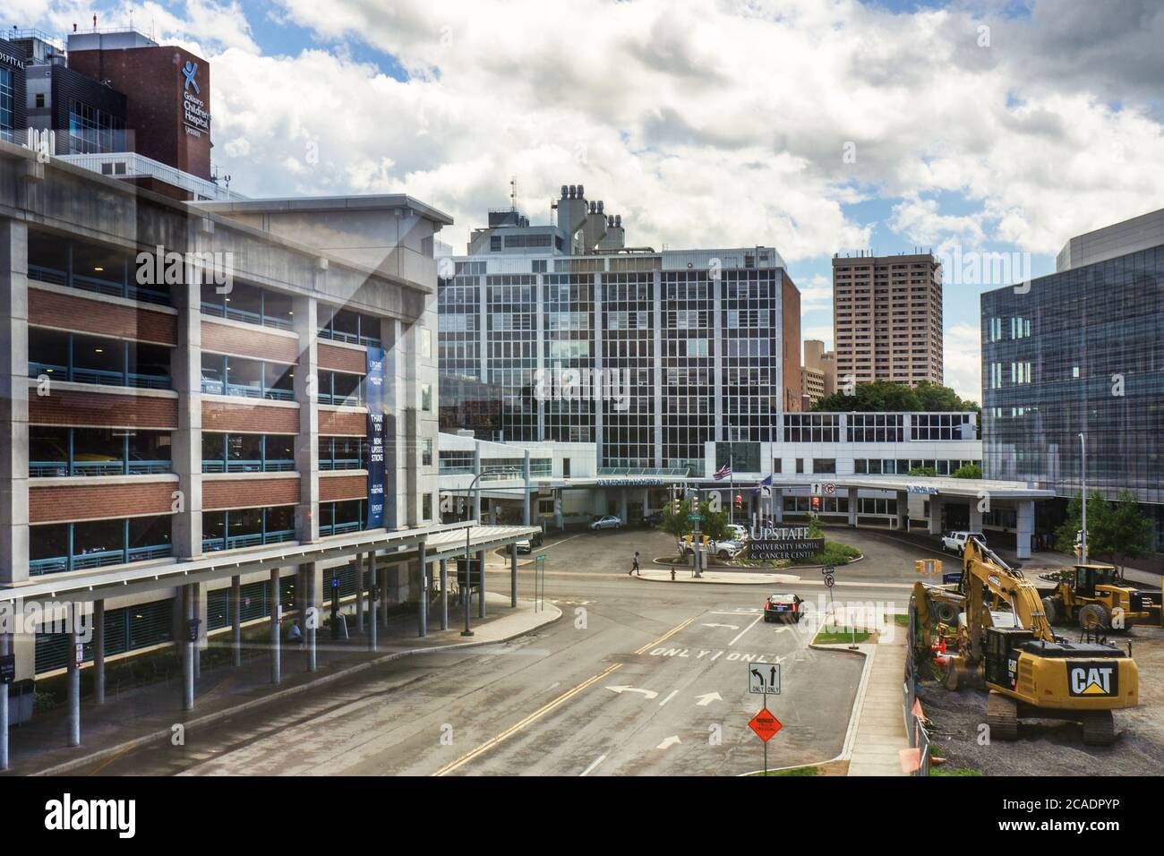 Syracuse, New York, USA. August 2, 2020. View of a construction site on Adams Street in front of Upstate University Medical Center in Syracuse, NY Stock Photo