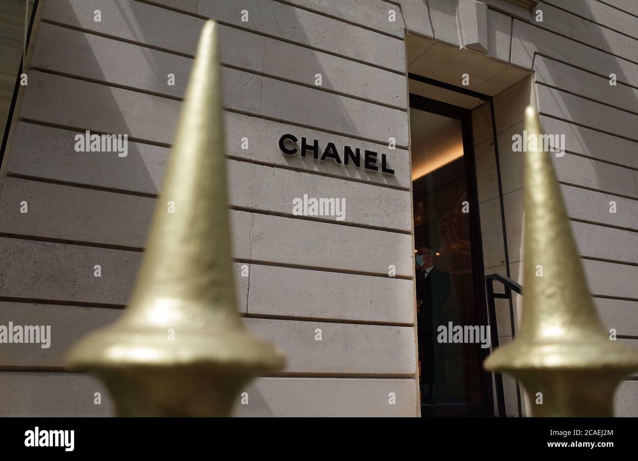 Chanel Boutique Paris High Resolution Stock Photography And Images Alamy Chanel Boutique Paris High Resolution Stock Photography And Images Alamy