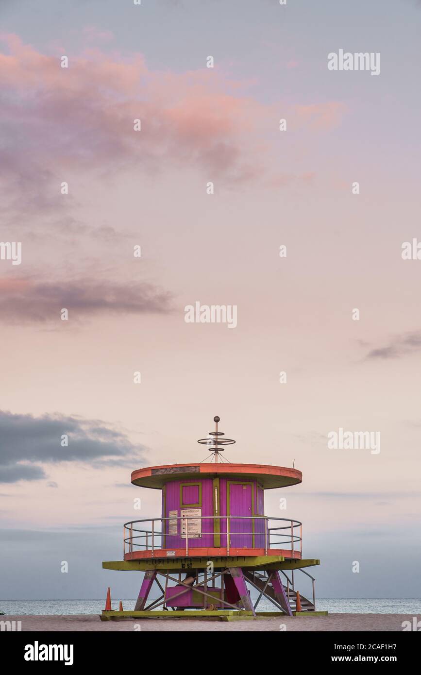 Vertical shot of a small lifeguard house in Lummus Park in Miami, USA Stock Photo