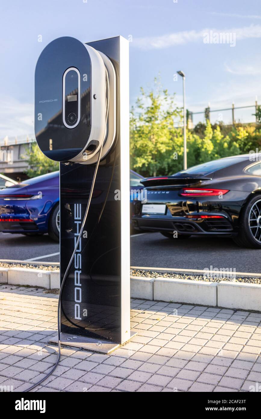 Porsche electric car charging cheap stations
