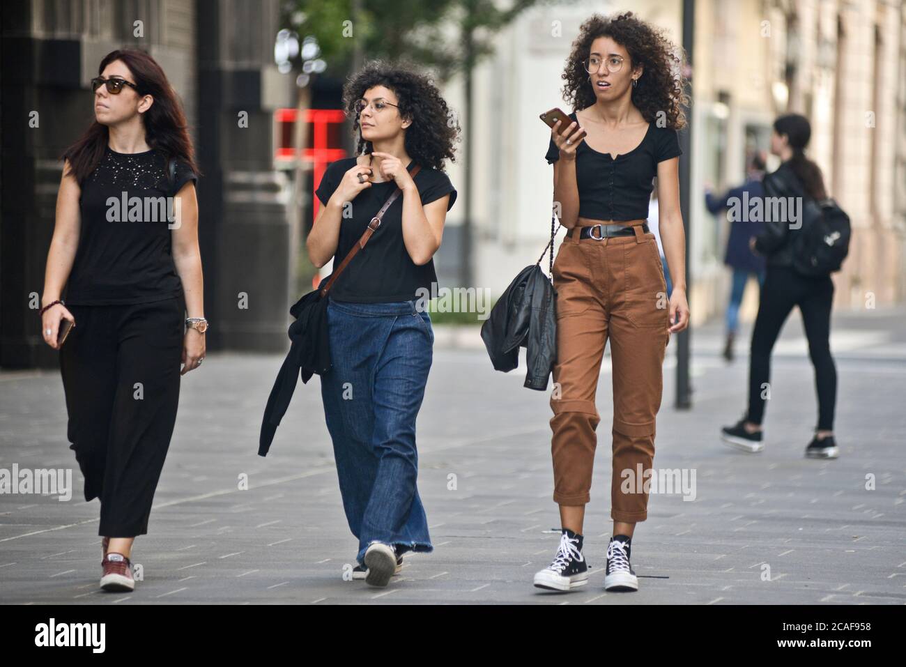 Italian women in Via Sparano da Bari. Bari, Italy Stock Photo