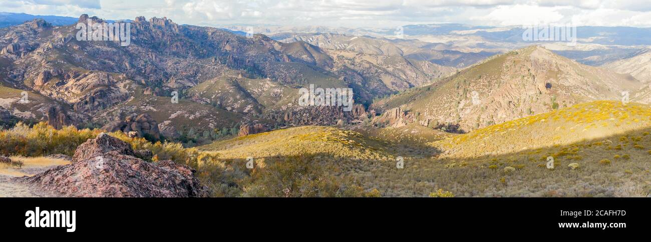 Expansive views of Pinnacles National Park Stock Photo