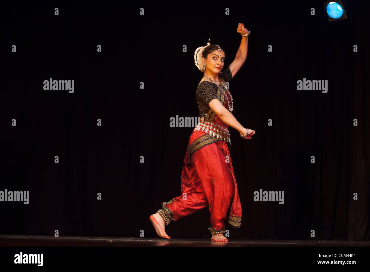 Odissi dancers pose hi-res stock photography and images - Alamy