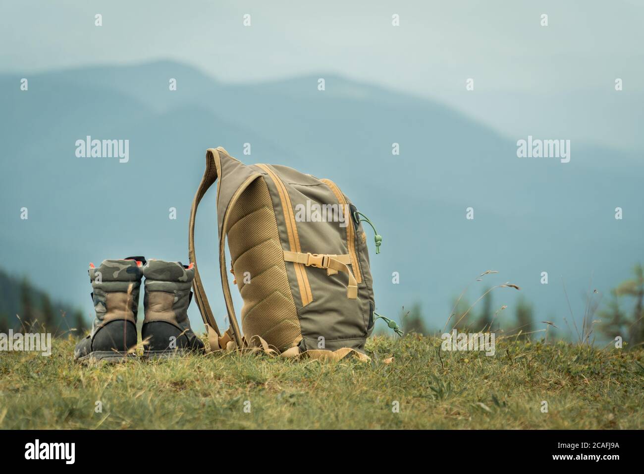 mountain khakis backpack