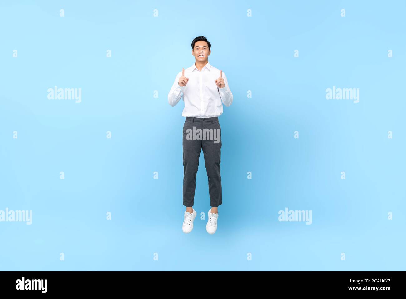 Semi formal man hi-res stock photography and images - Alamy