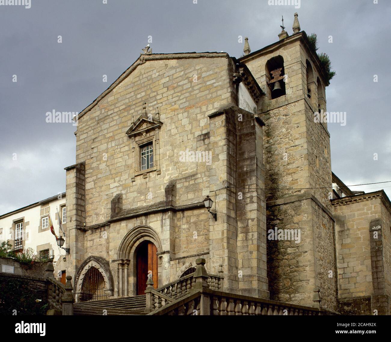 Spain, Galicia, Lugo province, Viveiro. Old Monastery of San Francisco (now the parish Church of Santiago). Temple dated from the 12th century. Romanesque doorway. Stock Photo