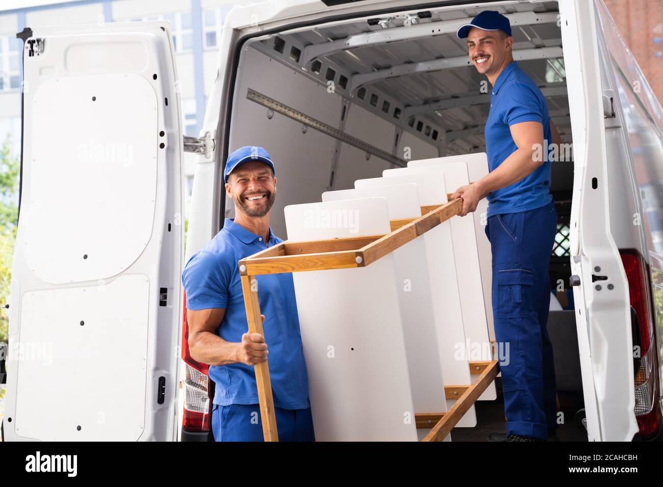 Move furniture hires stock photography and images Alamy