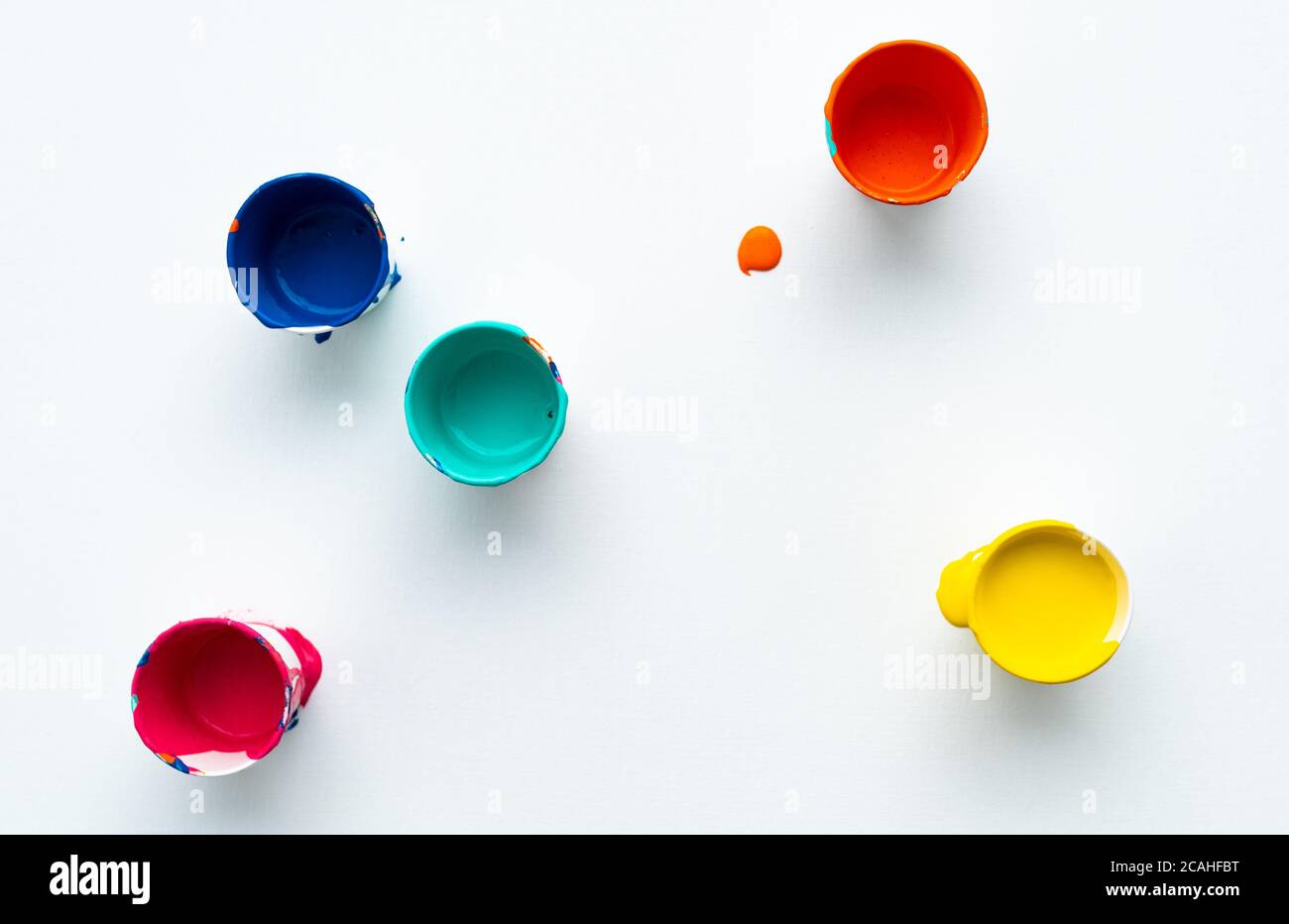 Spilled paint can hi-res stock photography and images - Alamy