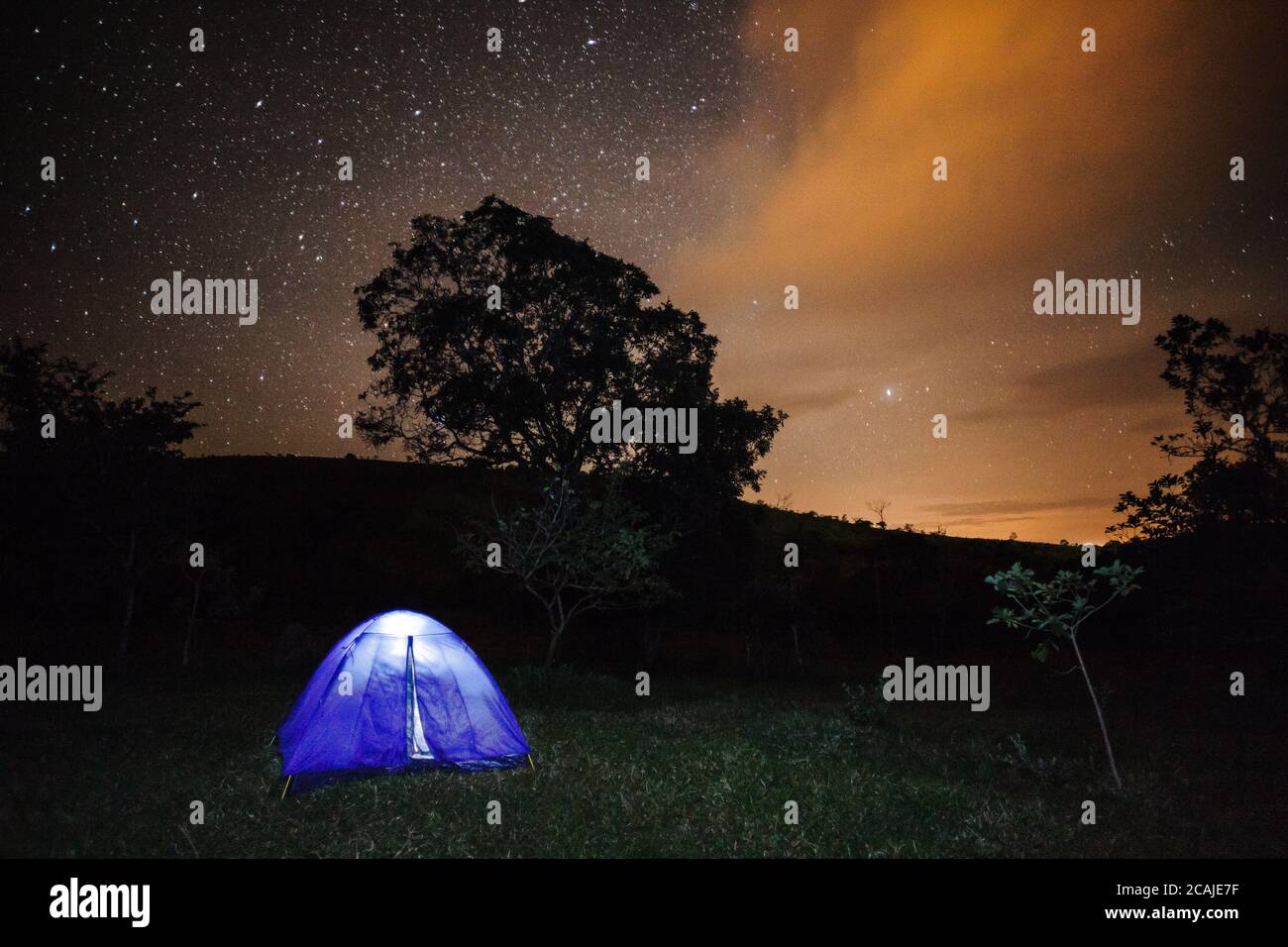 Night Photography - A Camping tent under starry sky Stock Photo - Alamy