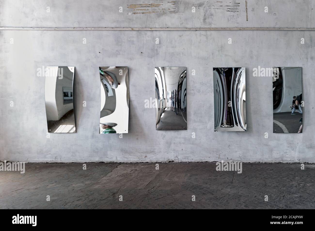 Distorted mirror amusement hires stock photography and images Alamy