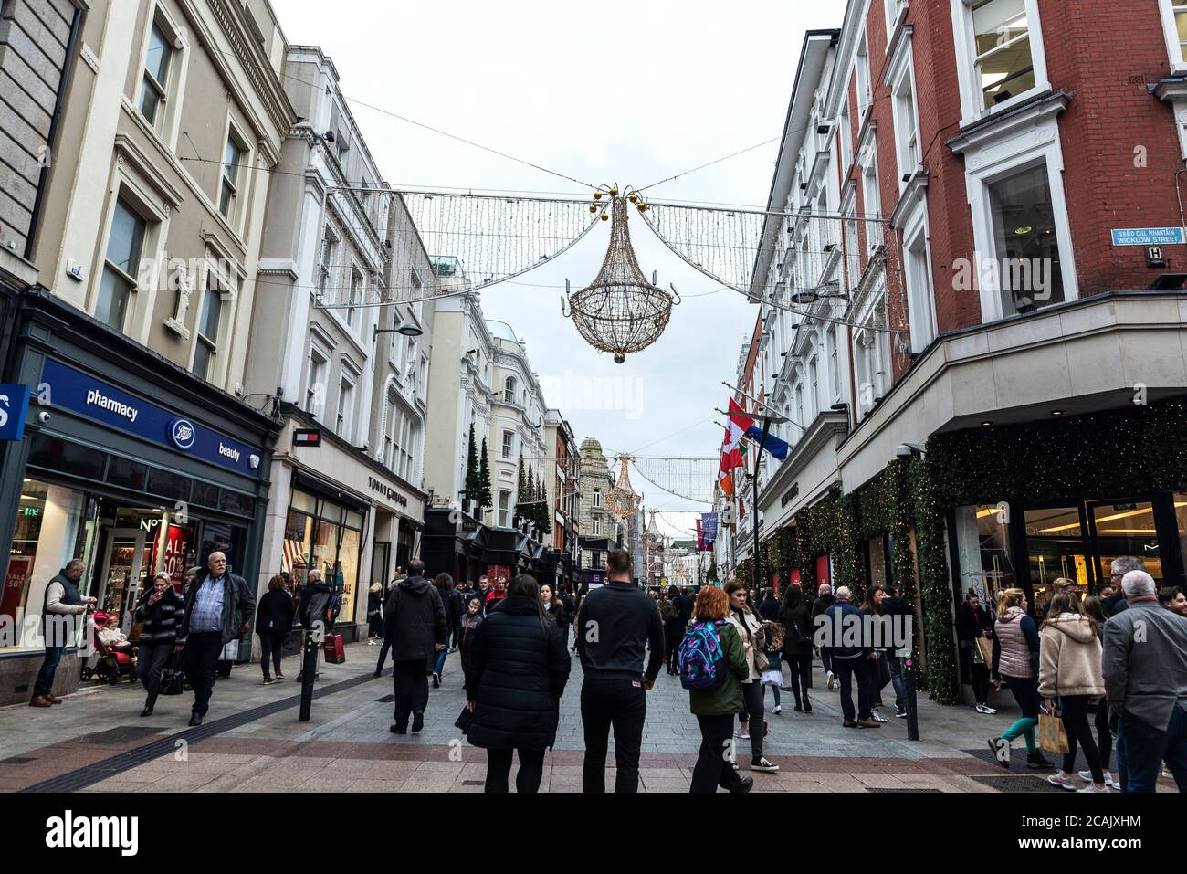 Grafton street dublin 2019 hires stock photography and images Alamy