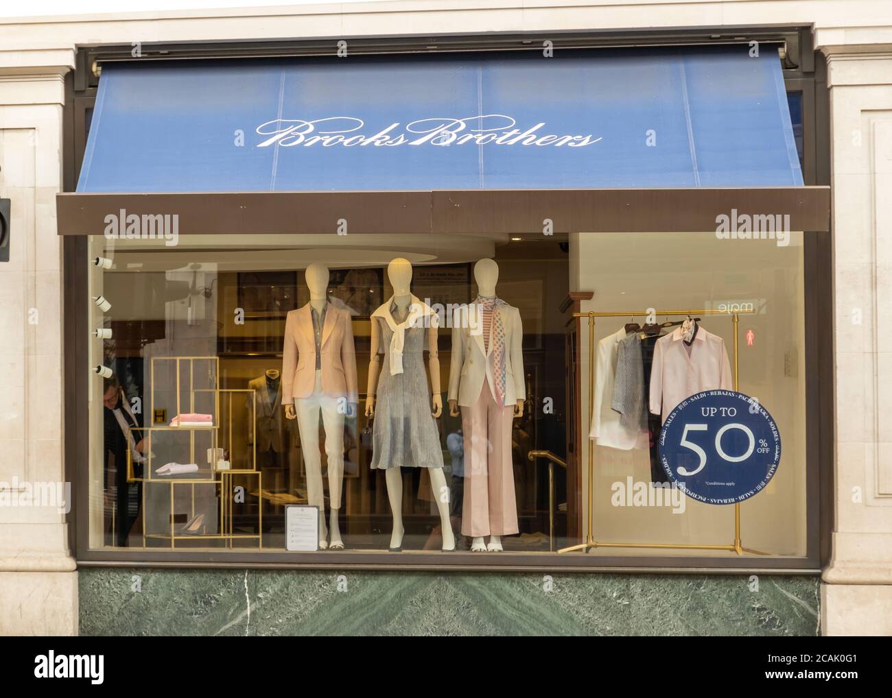 Brooks brothers shop hi res stock photography and images Alamy