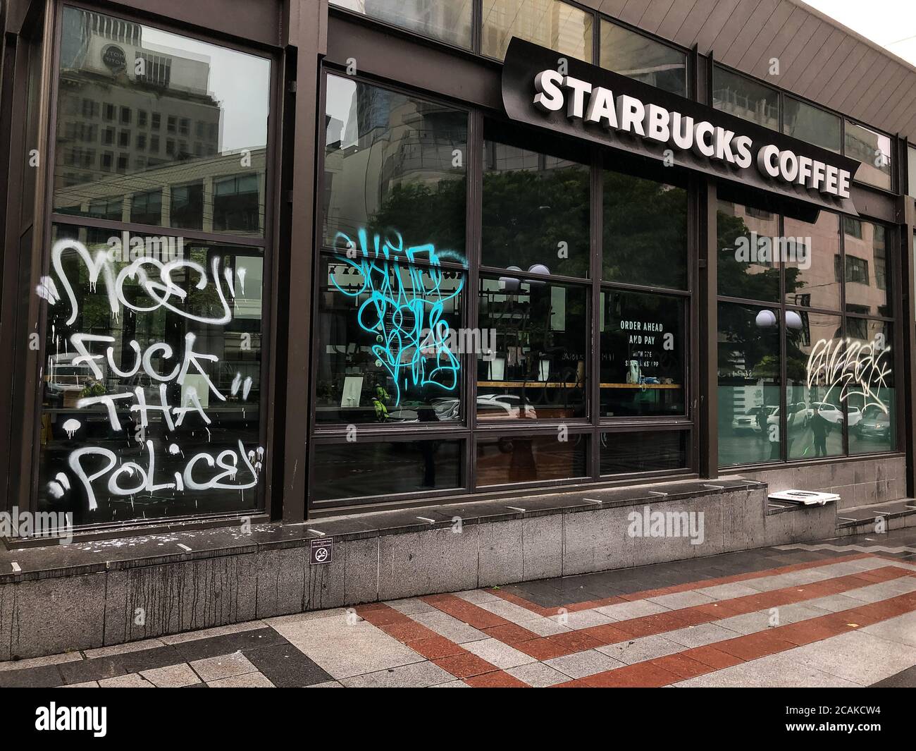 Seattle riot police starbucks hires stock photography and images Alamy