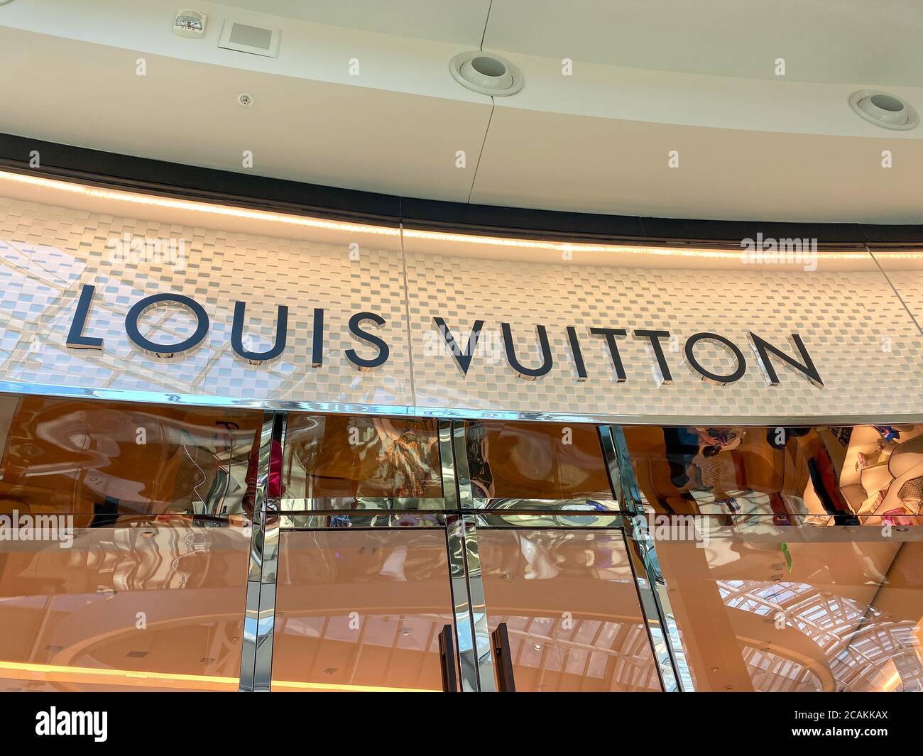 Milan Guest Wearing Louis Vuitton Monogram Editorial Stock Photo