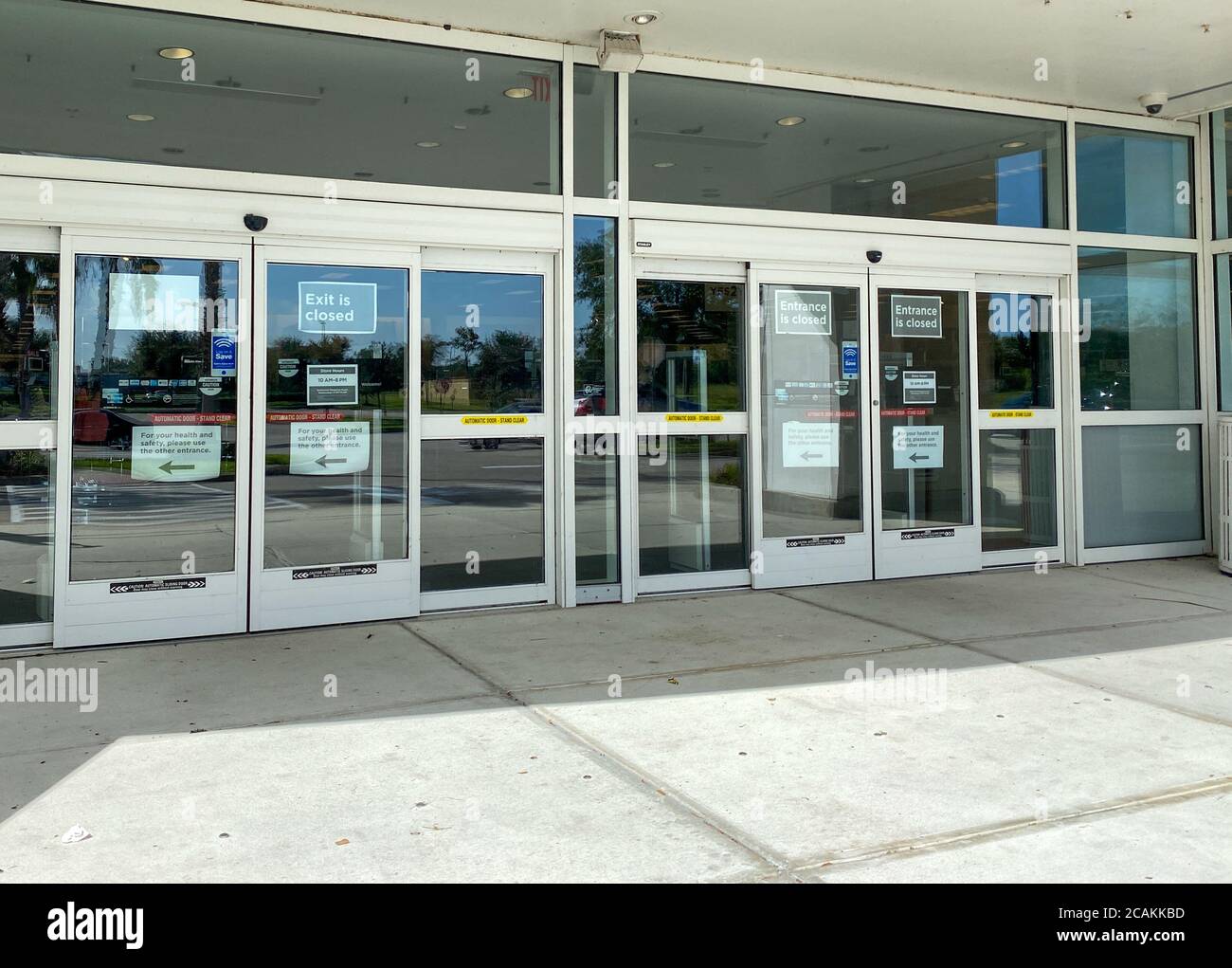 Kohls closed hi-res stock photography and images - Alamy