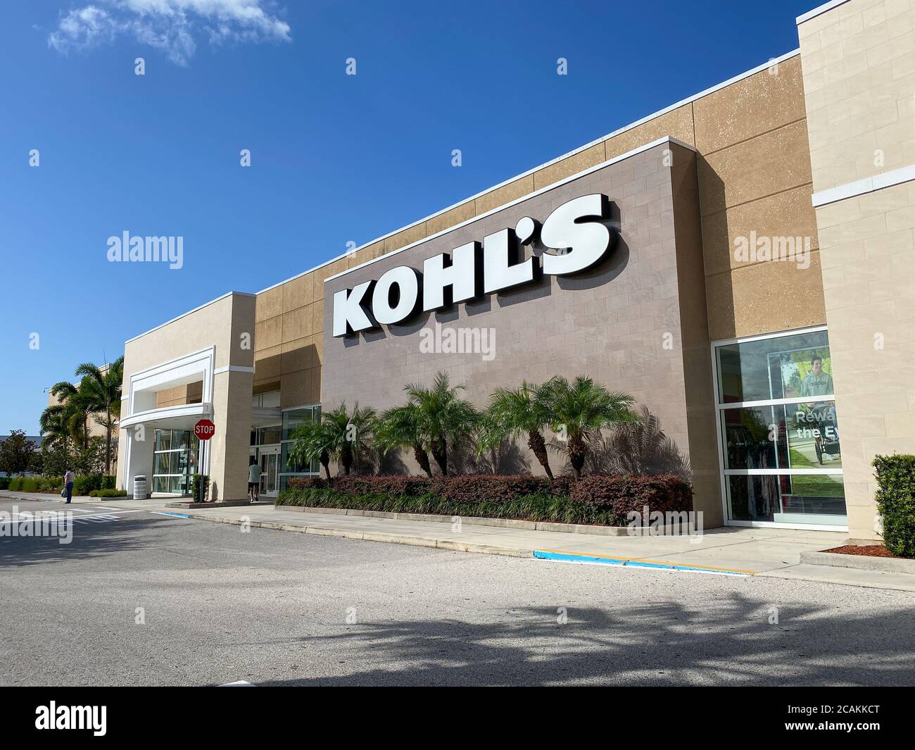 Kohl's, 7143 Narcoossee Rd, Orlando, FL, Clothing Retail - MapQuest