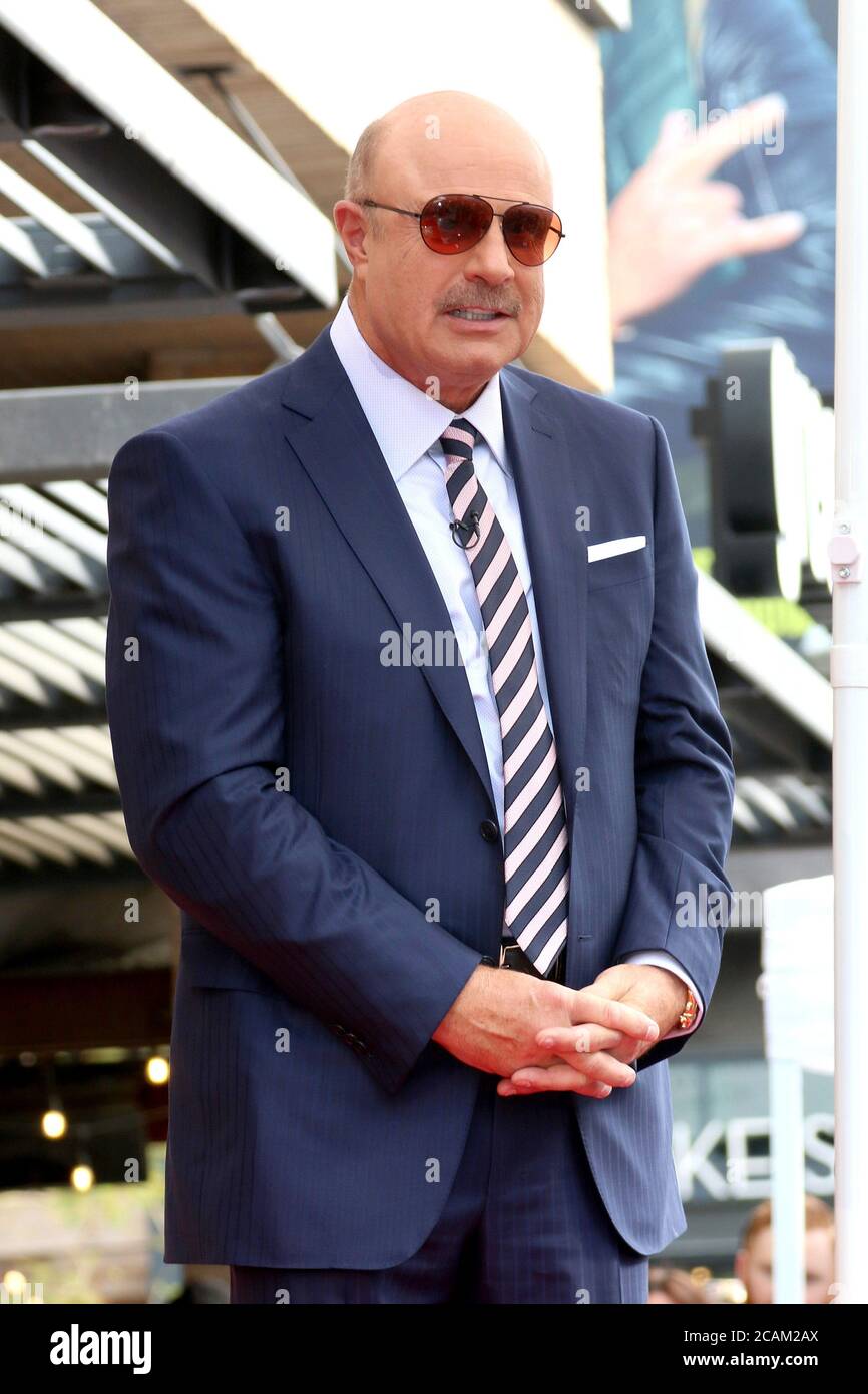 LOS ANGELES - FEB 21:  Dr Phil McGraw at the Dr Phil Mc Graw Star Ceremony on the Hollywood Walk of Fame on February 21, 2019 in Los Angeles, CA Stock Photo